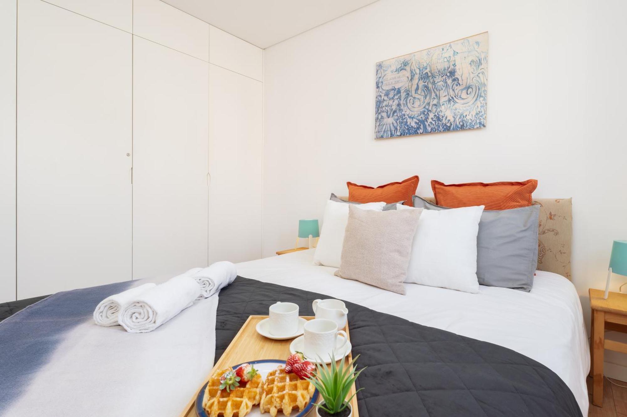 Ferienwohnung Host Wise - Flat W Free Private Parking - Bright & Cozy Porto Exterior foto