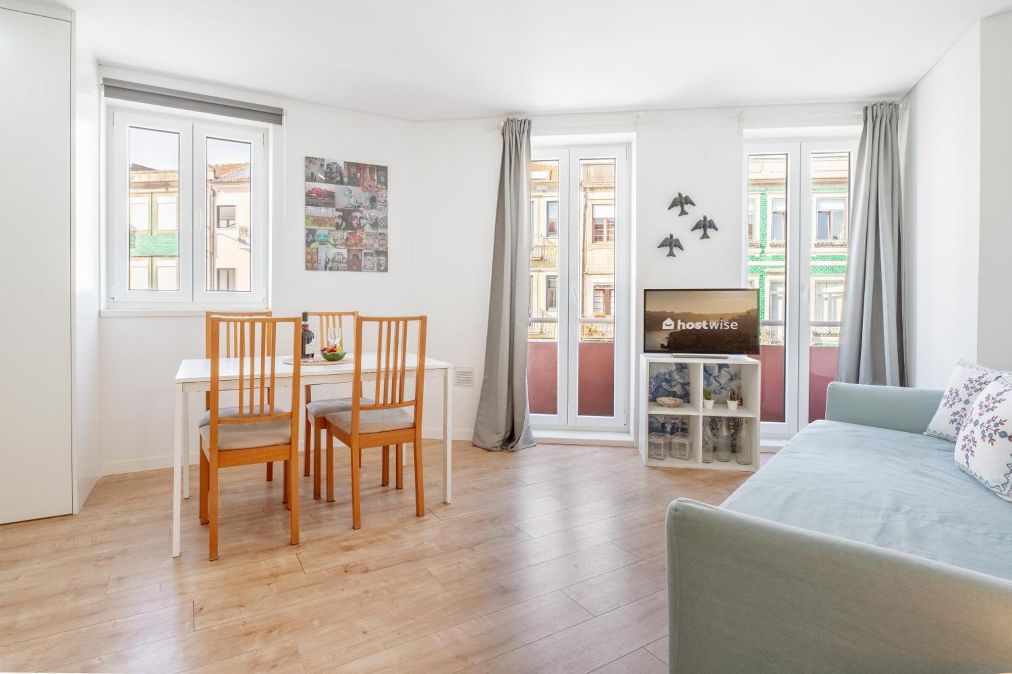 Ferienwohnung Host Wise - Flat W Free Private Parking - Bright & Cozy Porto Exterior foto